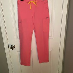 Figs Yola scrub pants in neon pink